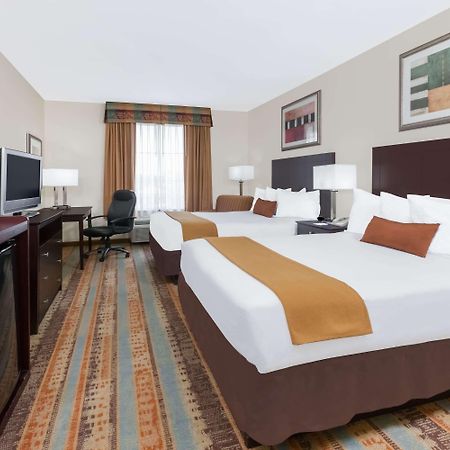 Baymont By Wyndham Henderson Hotel Ngoại thất bức ảnh