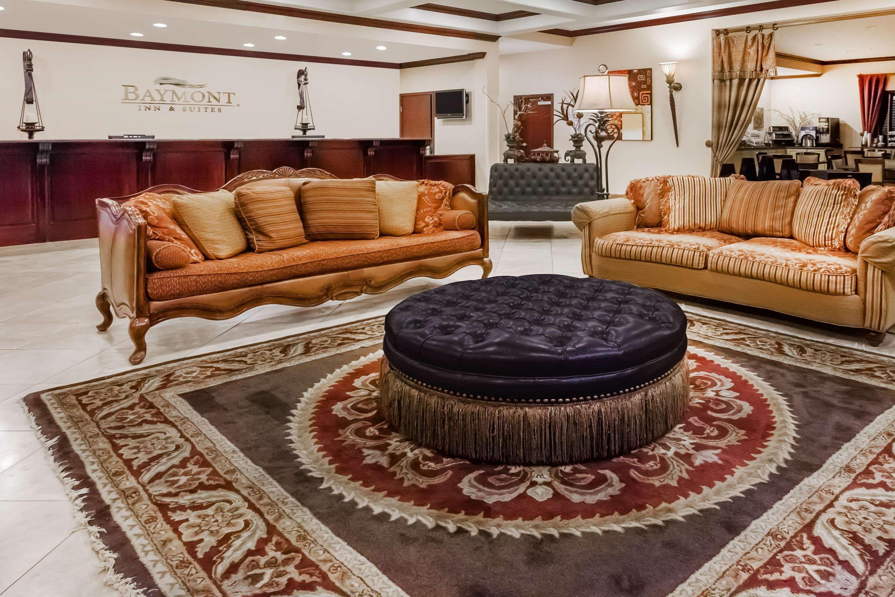Baymont By Wyndham Henderson Hotel Ngoại thất bức ảnh
