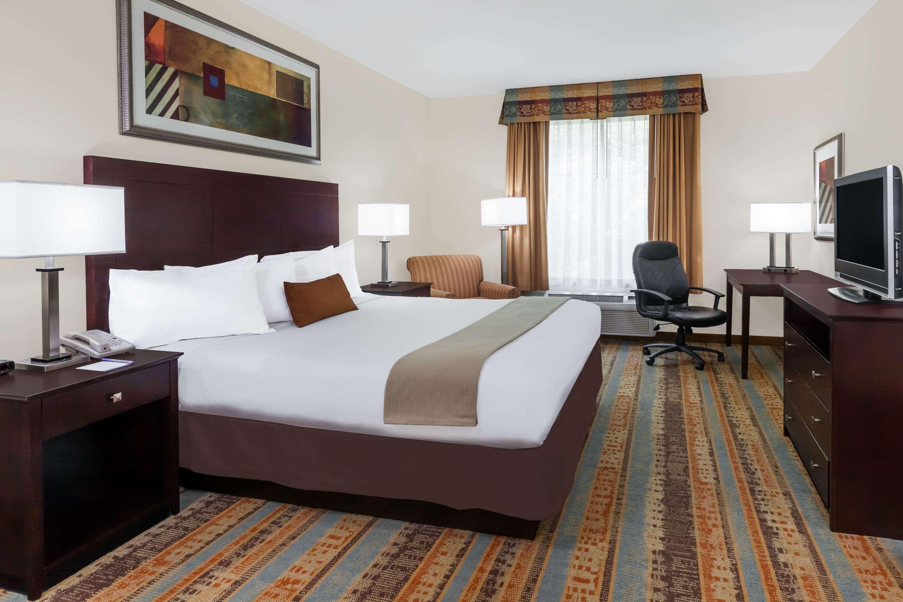 Baymont By Wyndham Henderson Hotel Ngoại thất bức ảnh